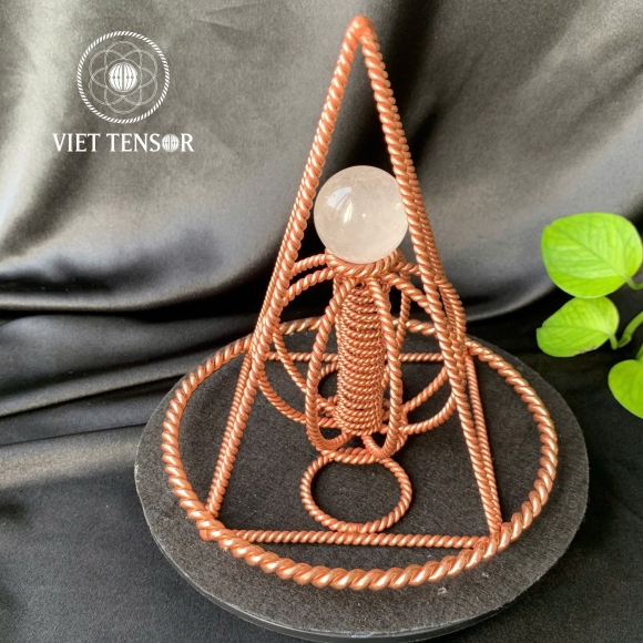 Harmonizers Pyramid with Quartz Stone