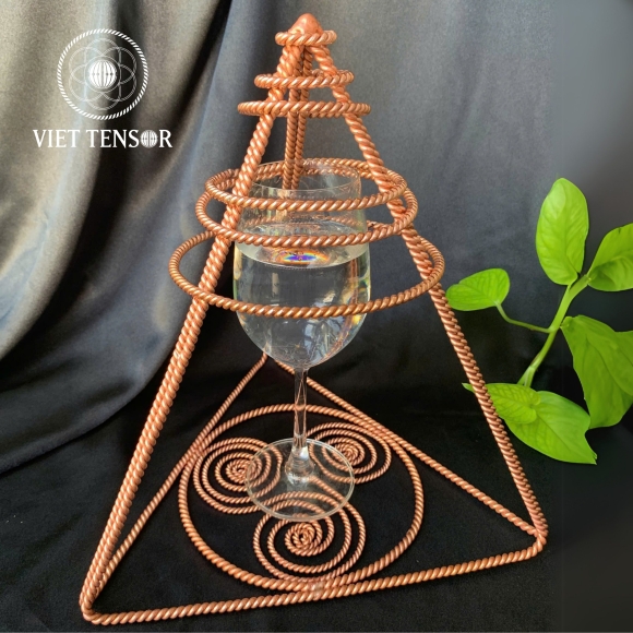 Tensor Pyramid Fast Charging Water